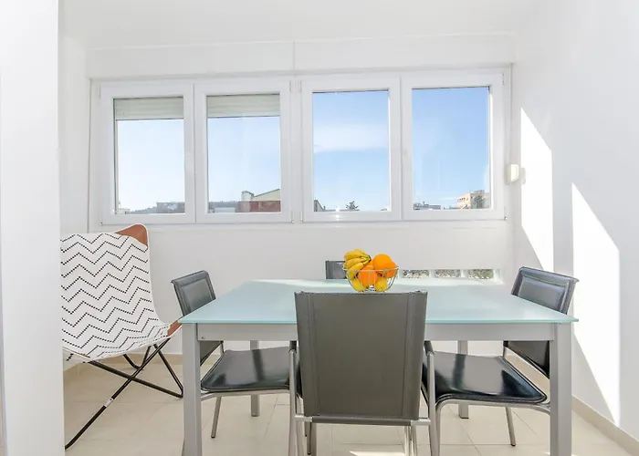 Apartament Spacious Neven Near Center, With Two Ac Units *