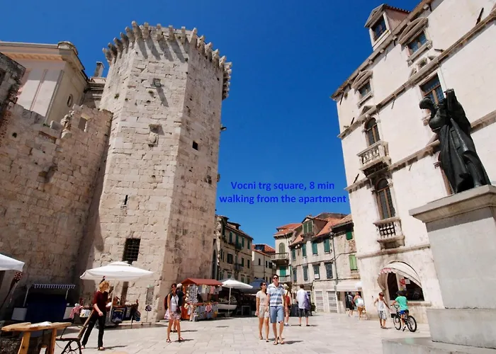 Apartament Spacious Neven Near Center, With Two Ac Units Split