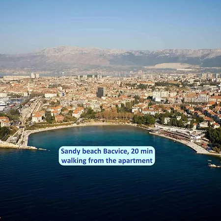 Apartment Spacious Neven Near Center, With Two Ac Units *